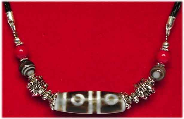 Dzi Stein Kette am Lederband